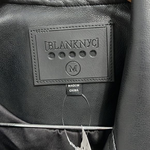 NWT Blank NYC Black Faux Leather Moto Jacket Size M 🖤 - Picture 2 of 7